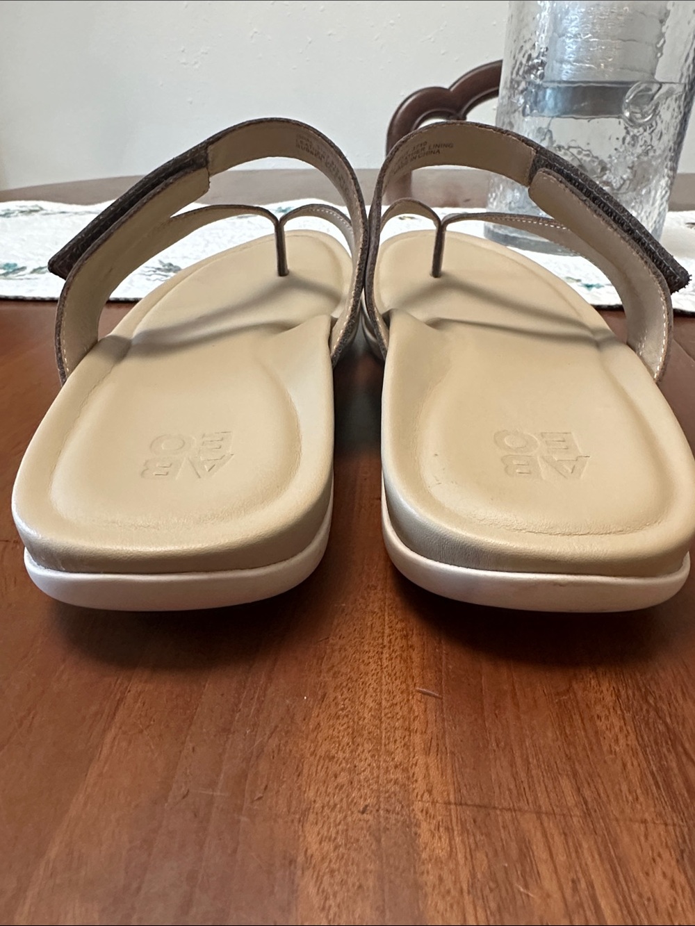 Abeo Oasis Thong Sandals - Picture 4 of 6